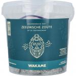 Zout met wakame in emmer