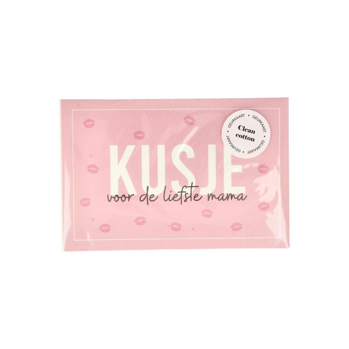 Geurkaart kusje voor de liefste mama