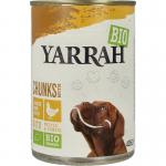 Hond brokjes kip in saus